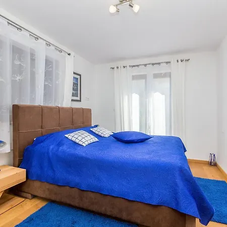 Lurda Krk Villa