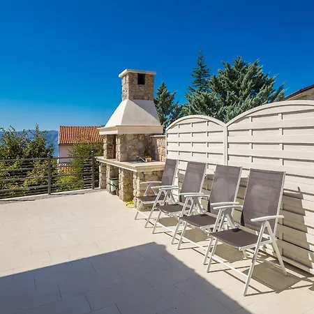 Lurda Krk Villa *